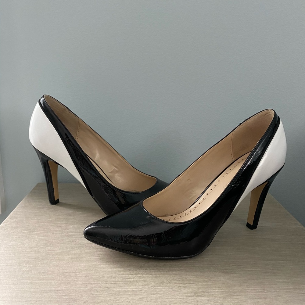 Adrienne Vittadini black and white heels